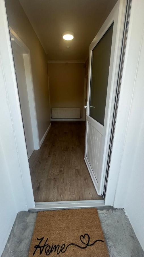 Yeats Lodge Self Catering Apartment And Bar Galway Exterior photo
