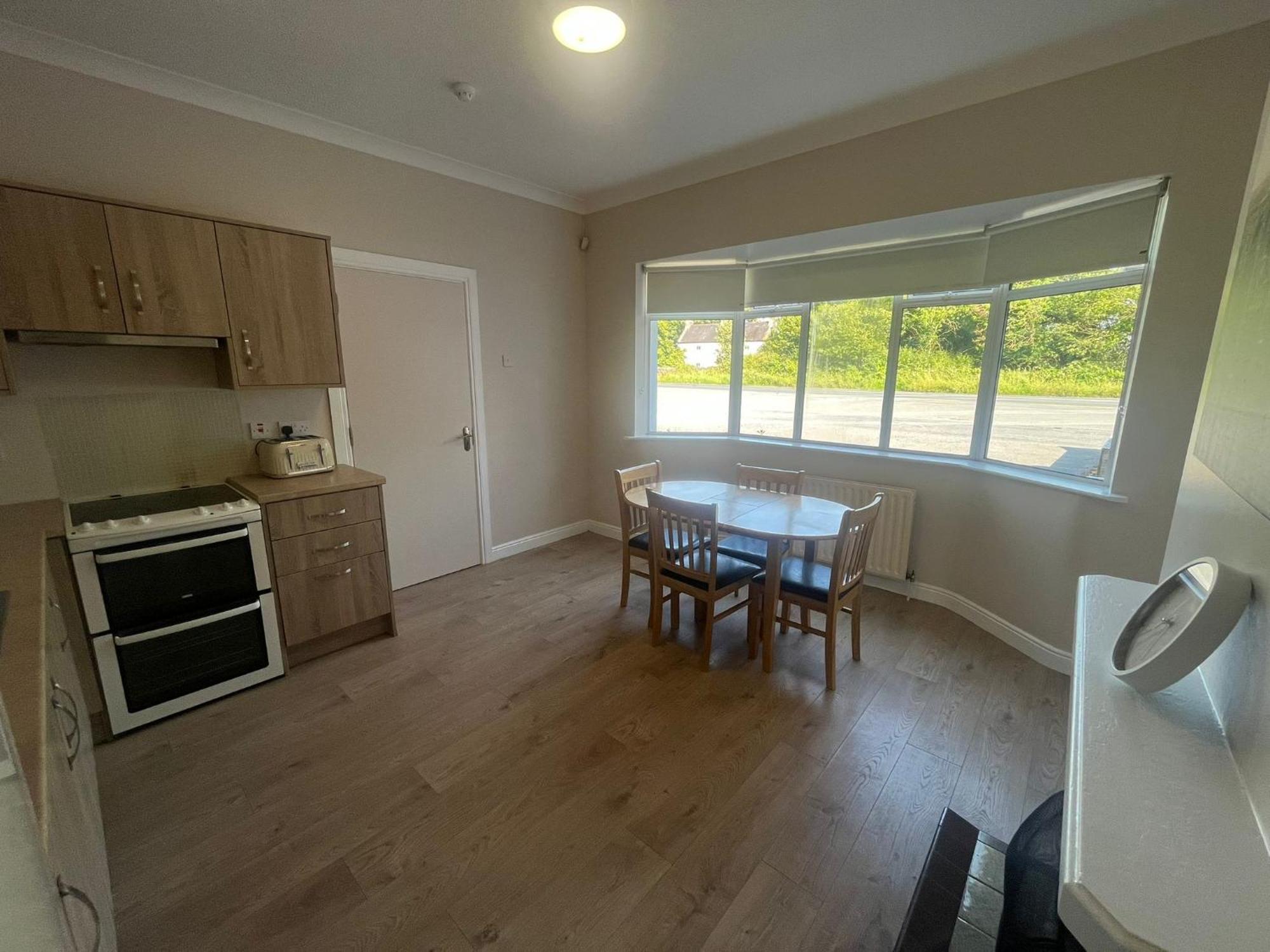 Yeats Lodge Self Catering Apartment And Bar Galway Exterior photo